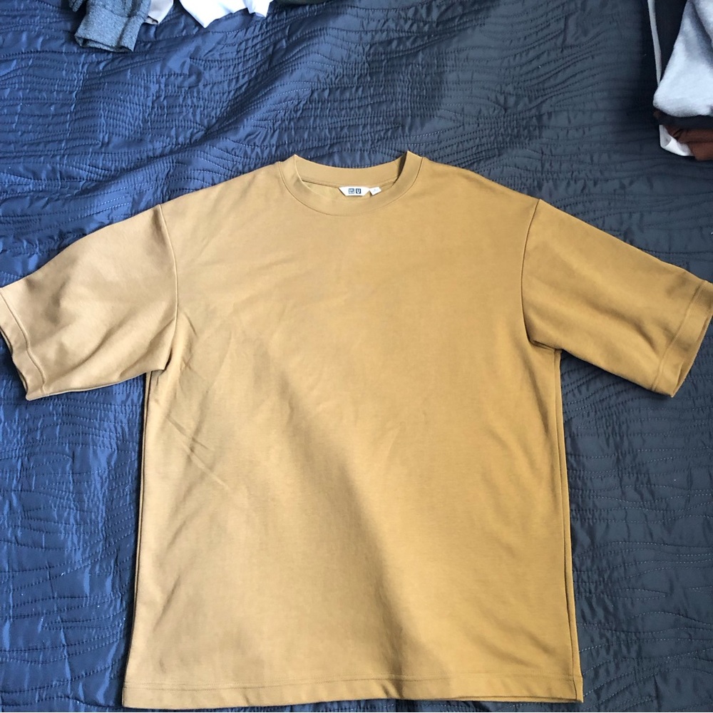 Uniqlo Drop Shoulder Tee Size Medium